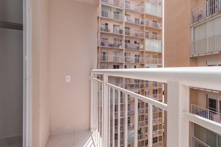 Apartamento para alugar com 36m², 2 quartos e sem vaga Apartamento para alugar com 36m², 2 quartos e sem vagaSacada da Sala