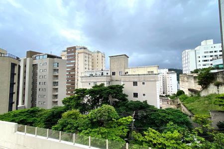 VIsta da Suite 1 de apartamento para alugar com 3 quartos, 85m² em Buritis, Belo Horizonte