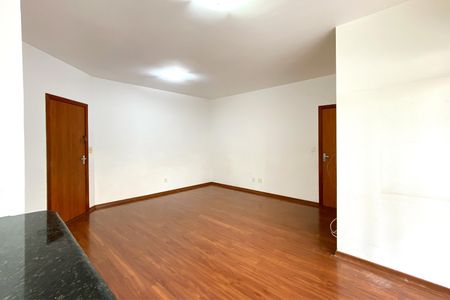 Sala de apartamento para alugar com 3 quartos, 85m² em Buritis, Belo Horizonte