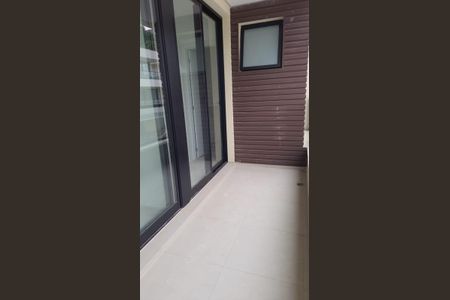 Casa de condomínio à venda com 152m², 2 quartos e 3 vagasVaranda