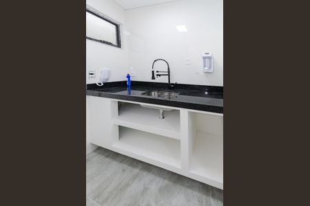 Cozinha de kitnet/studio para alugar com 1 quarto, 28m² em Minas Brasil, Belo Horizonte
