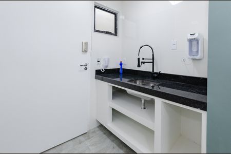 Cozinha de kitnet/studio para alugar com 1 quarto, 28m² em Minas Brasil, Belo Horizonte