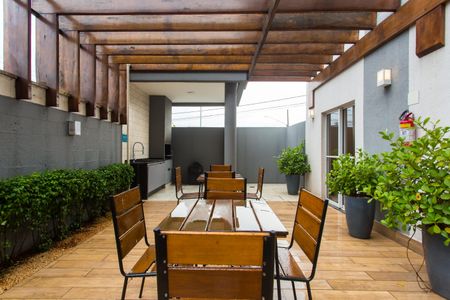 Apartamento para alugar com 50m², 2 quartos e 1 vagaÁrea comum - Churrasqueira