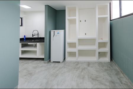 Quarto de kitnet/studio para alugar com 1 quarto, 28m² em Minas Brasil, Belo Horizonte