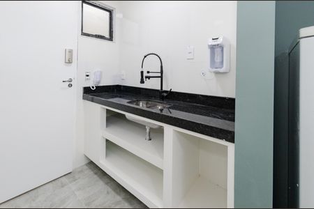 Cozinha de kitnet/studio para alugar com 1 quarto, 28m² em Minas Brasil, Belo Horizonte