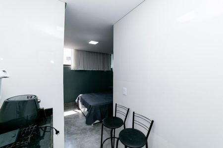 Studio de kitnet/studio para alugar com 1 quarto, 28m² em Minas Brasil, Belo Horizonte
