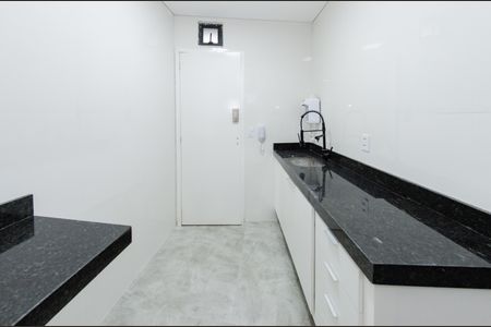 Cozinha de kitnet/studio para alugar com 1 quarto, 35m² em Minas Brasil, Belo Horizonte