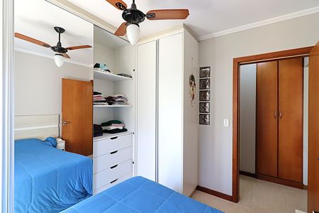 Quarto de apartamento à venda com 1 quarto, 43m² em Jardim Botânico, Porto Alegre
