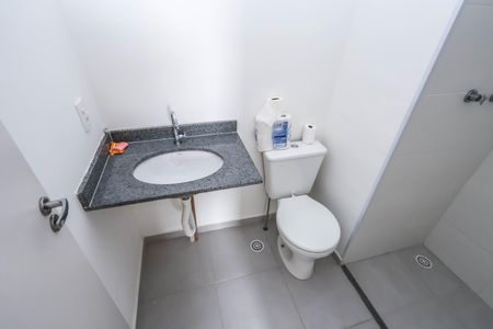 Apartamento para alugar com 60m², 3 quartos e 1 vaga Apartamento para alugar com 60m², 3 quartos e 1 vagaBanheiro