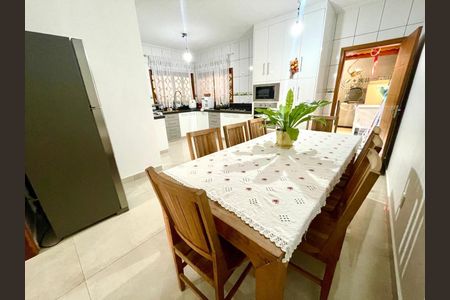 Casa à venda com 3 quartos, 185m² em Jardim Marambaia II, Jundiaí