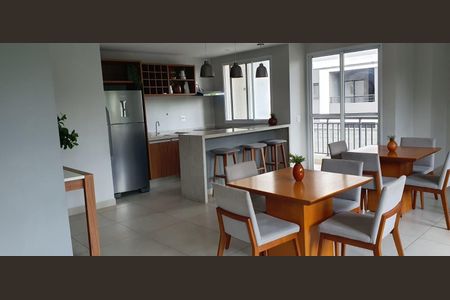 Apartamento à venda com 2 quartos, 69m² em Jardim Tupanci, Barueri