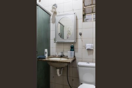 Casa para alugar com 300m², 3 quartos e 3 vagasBanheiro Social