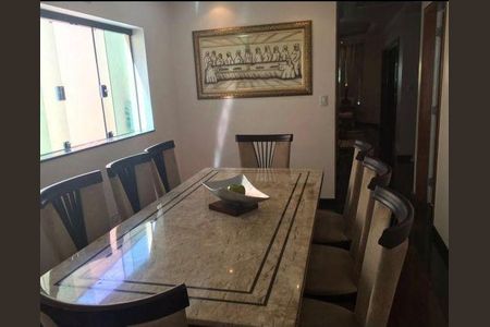 Casa à venda com 3 quartos, 256m² em Vila Formosa, São Paulo