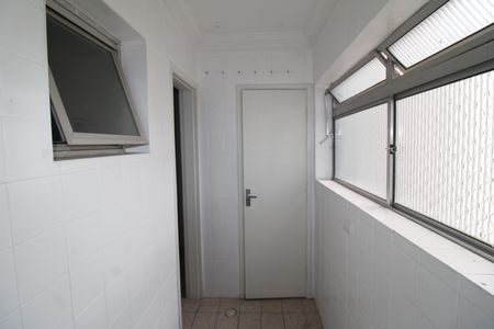 Apartamento à venda com 60m², 2 quartos e 1 vagaÁrea de Serviço