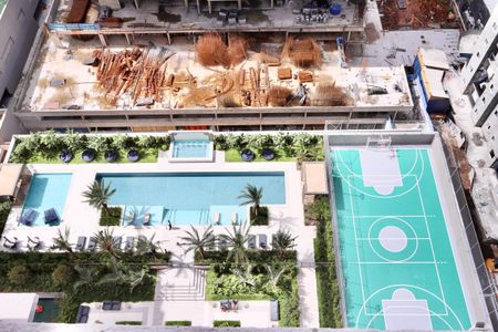 Apartamento à venda com 85m², 2 quartos e 1 vaga Apartamento à venda com 85m², 2 quartos e 1 vagaVista da Sacada