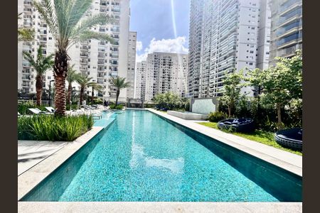 Apartamento à venda com 85m², 2 quartos e 1 vaga Apartamento à venda com 85m², 2 quartos e 1 vagaPiscina