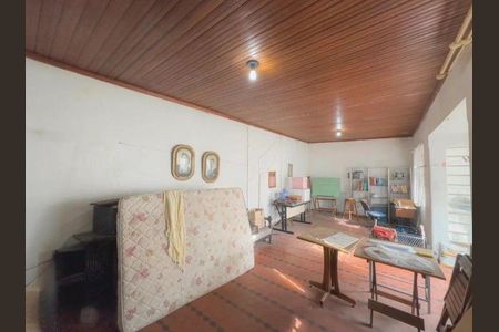 Casa à venda com 3 quartos, 236m² em Vila Ipojuca, São Paulo