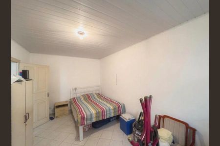 Casa à venda com 3 quartos, 236m² em Vila Ipojuca, São Paulo