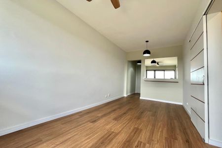 Sala de apartamento à venda com 2 quartos, 60m² em Vila Paulista, São Paulo