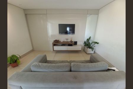 Apartamento à venda com 4 quartos, 99m² em Fernão Dias, Belo Horizonte