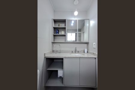 Banheiro de kitnet/studio à venda com 1 quarto, 22m² em Paraíso, São Paulo