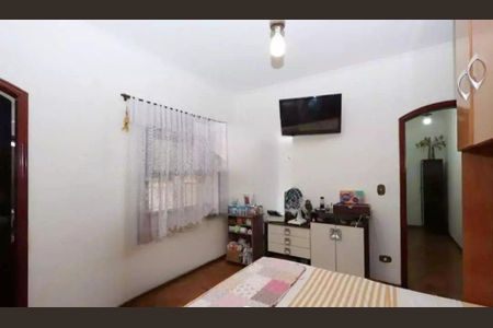 Casa à venda com 3 quartos, 190m² em Vila Paulo Silas, São Paulo