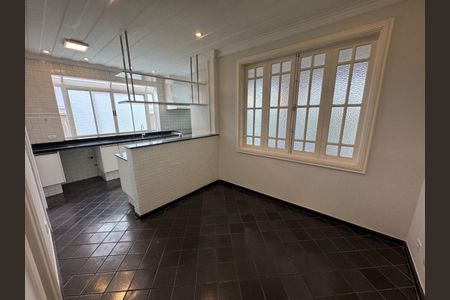 Casa à venda com 4 quartos, 437m² em Alphaville Residencial Um, Barueri