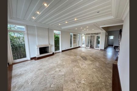 Casa à venda com 4 quartos, 437m² em Alphaville Residencial Um, Barueri