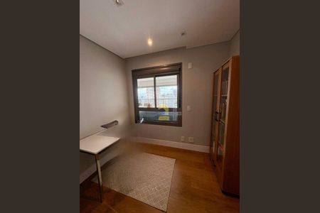 Apartamento à venda com 3 quartos, 107m² em Vila Romana, São Paulo