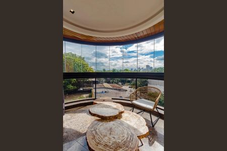 Apartamento à venda com 260m², 4 quartos e 4 vagas