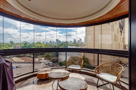 Apartamento à venda com 260m², 4 quartos e 4 vagas