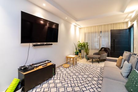 Casa para alugar com 190m², 3 quartos e 1 vaga Casa para alugar com 190m², 3 quartos e 1 vagaSala de Estar