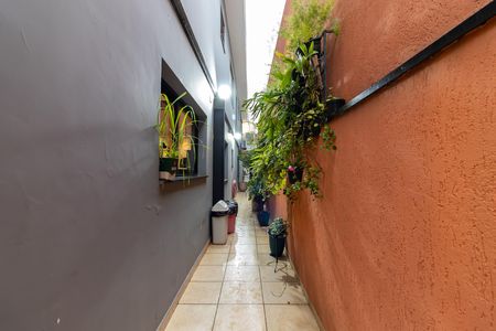 Casa para alugar com 190m², 3 quartos e 1 vaga Casa para alugar com 190m², 3 quartos e 1 vagaCorredor Lateral