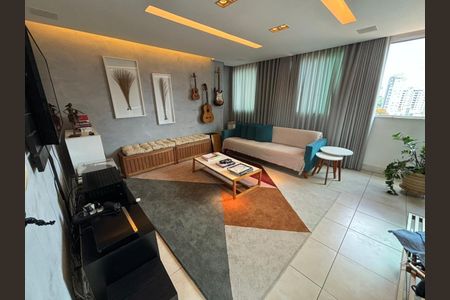 Apartamento à venda com 3 quartos, 170m² em Santa Tereza, Belo Horizonte