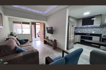 Casa à venda com 4 quartos, 243m² em Vila Mariana, São Paulo