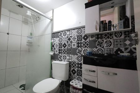 Apartamento à venda com 48m², 2 quartos e 1 vaga Apartamento à venda com 48m², 2 quartos e 1 vagaBanheiro Quarto Suíte