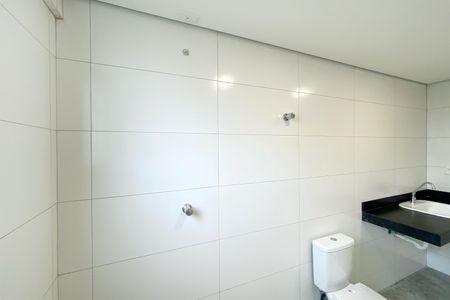 Apartamento à venda com 160m², 3 quartos e 2 vagas Apartamento à venda com 160m², 3 quartos e 2 vagasBanheiro da Suíte 1