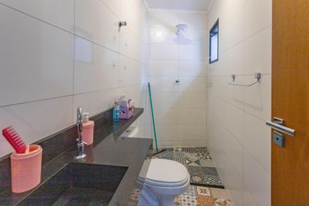 Casa à venda com 152m², 3 quartos e 2 vagasBanheiro da suíte