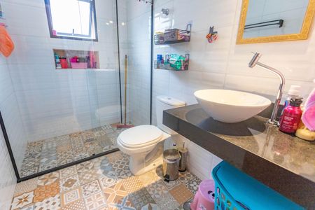 Casa à venda com 152m², 3 quartos e 2 vagasBanheiro social 1