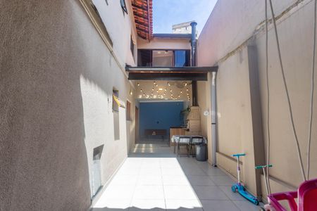 Casa à venda com 152m², 3 quartos e 2 vagasQuintal 