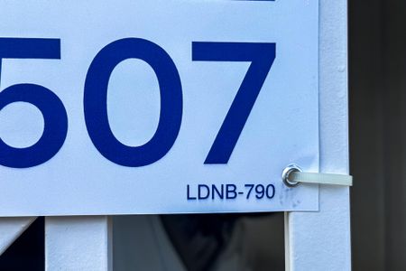 Placa de casa à venda com 3 quartos, 156m² em Vila Oratorio, São Paulo