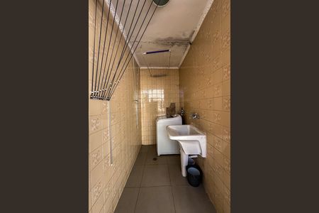 Área de Serviço de casa à venda com 3 quartos, 156m² em Vila Oratorio, São Paulo