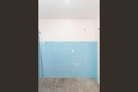 Cozinha  de apartamento para alugar com 2 quartos, 49m² em Santo Antônio, Porto Alegre