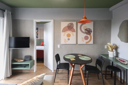 Sala/Cozinha de apartamento para alugar com 1 quarto, 40m² em Vila Paulicéia, São Paulo