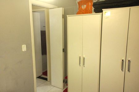 Quarto 2 de apartamento para alugar com 2 quartos, 48m² em Aparecida, Santos