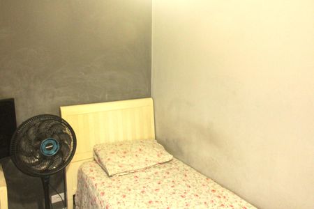 Quarto 2 de apartamento para alugar com 2 quartos, 48m² em Aparecida, Santos