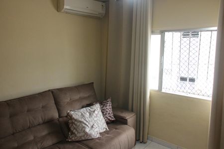 Sala de apartamento para alugar com 2 quartos, 48m² em Aparecida, Santos