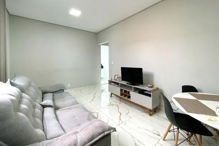 Sala de apartamento à venda com 2 quartos, 77m² em Califórnia, Belo Horizonte
