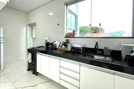 Apartamento à venda com 77m², 2 quartos e 1 vaga Apartamento à venda com 77m², 2 quartos e 1 vagaCozinha
