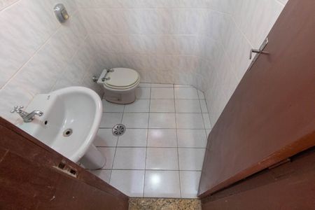 Casa à venda com 206m², 3 quartos e 4 vagas Casa à venda com 206m², 3 quartos e 4 vagasLAVABO